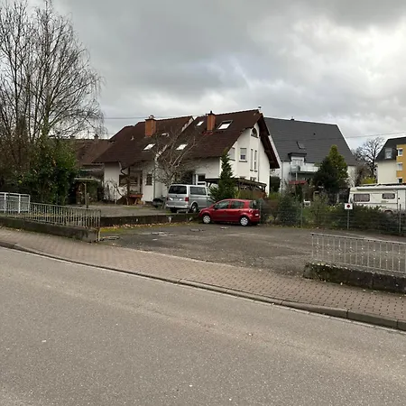 Deluxe Family Mit Terrasse, Kueche & Parkplatz Apartmán