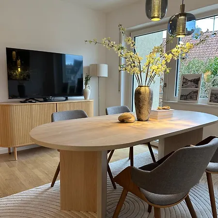 Deluxe Family Mit Terrasse, Kueche & Parkplatz Apartmán